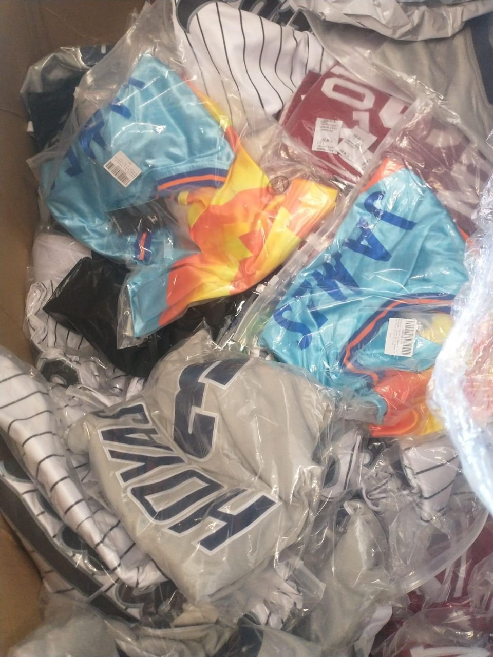 Brand jerseys - Image 3