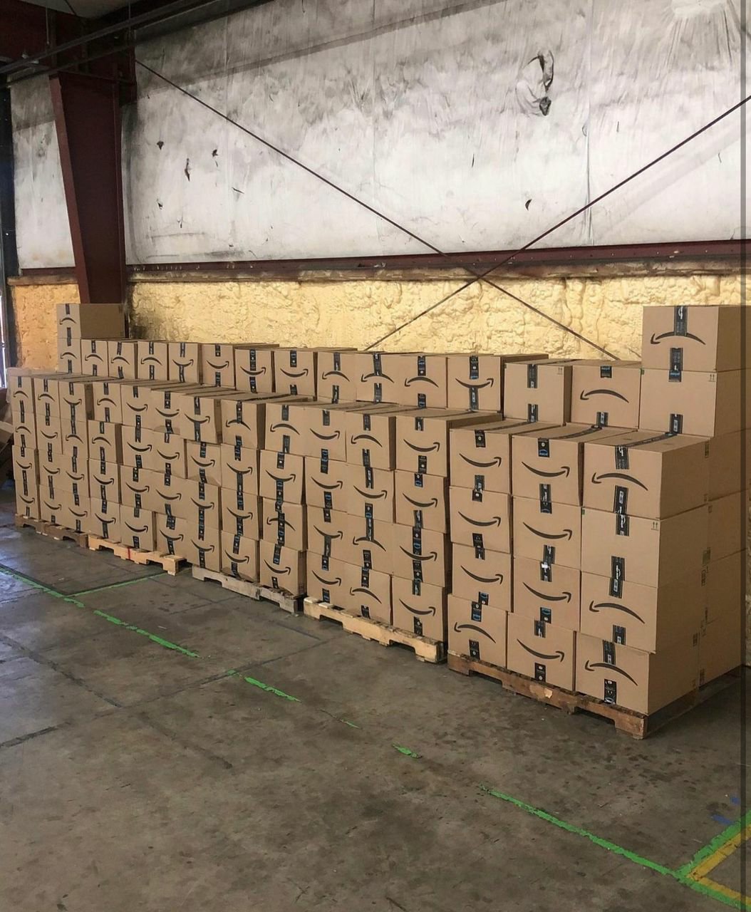 AMAZON ELECTRONICS & GENERAL MERCHANDISE PALLETS! - Image 16
