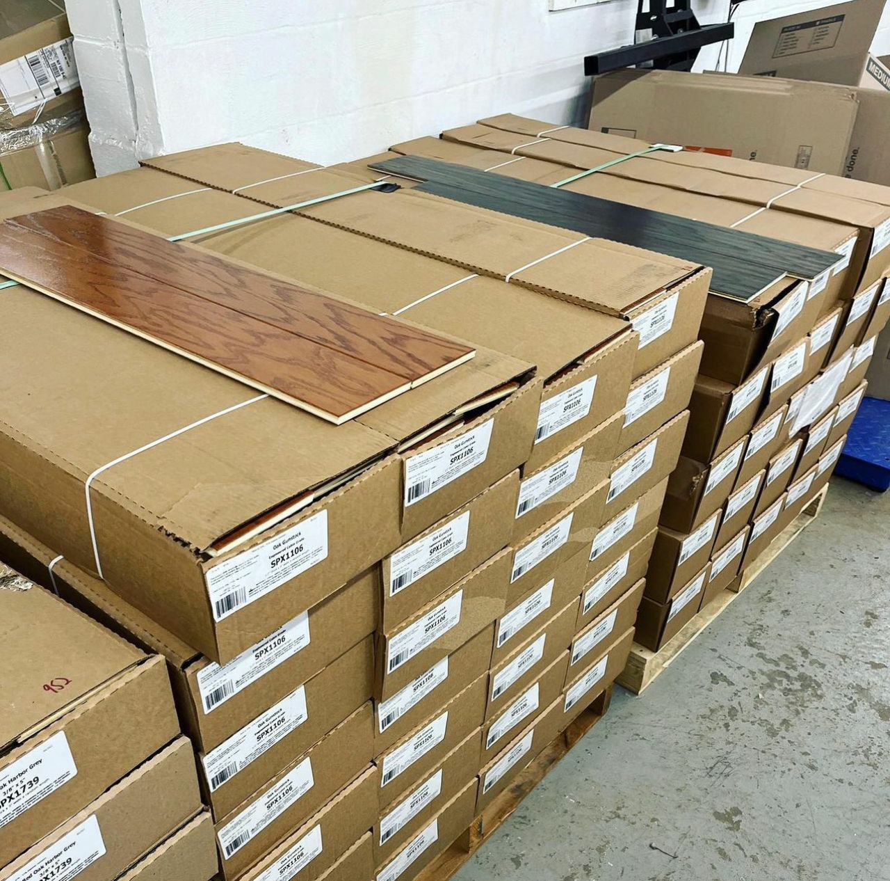 HARDWOOD FLOORING PALLETS - Image 7