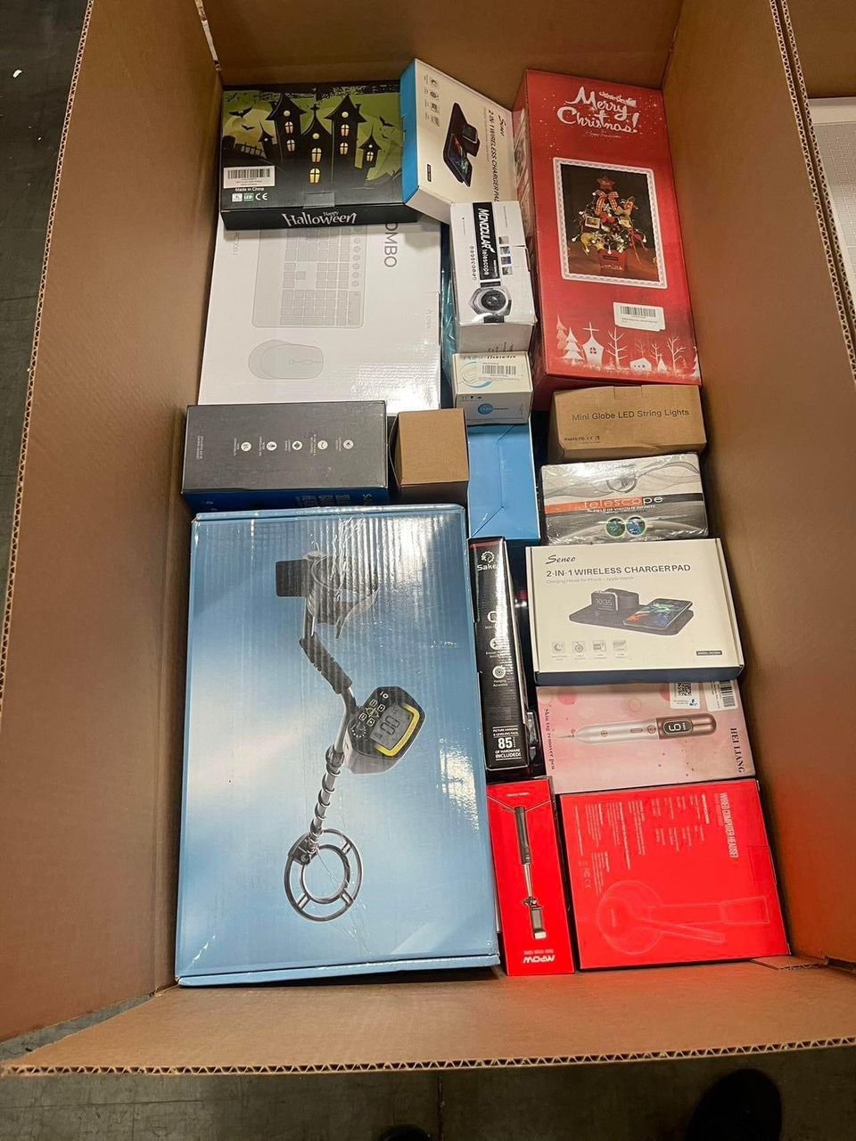 GIENT AMZ MYSTERY BOX - Image 5
