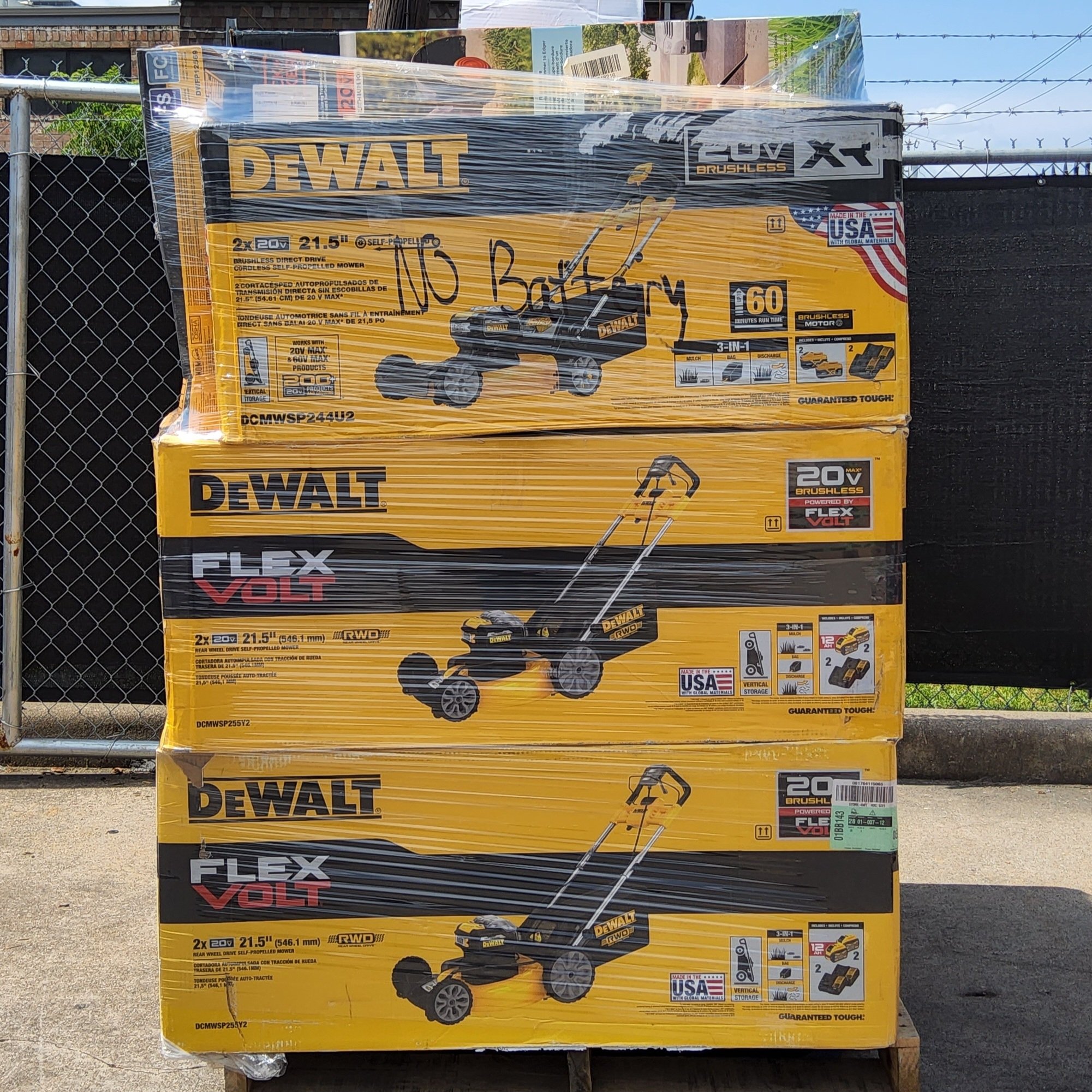 Dewalt tool pallets - Image 3