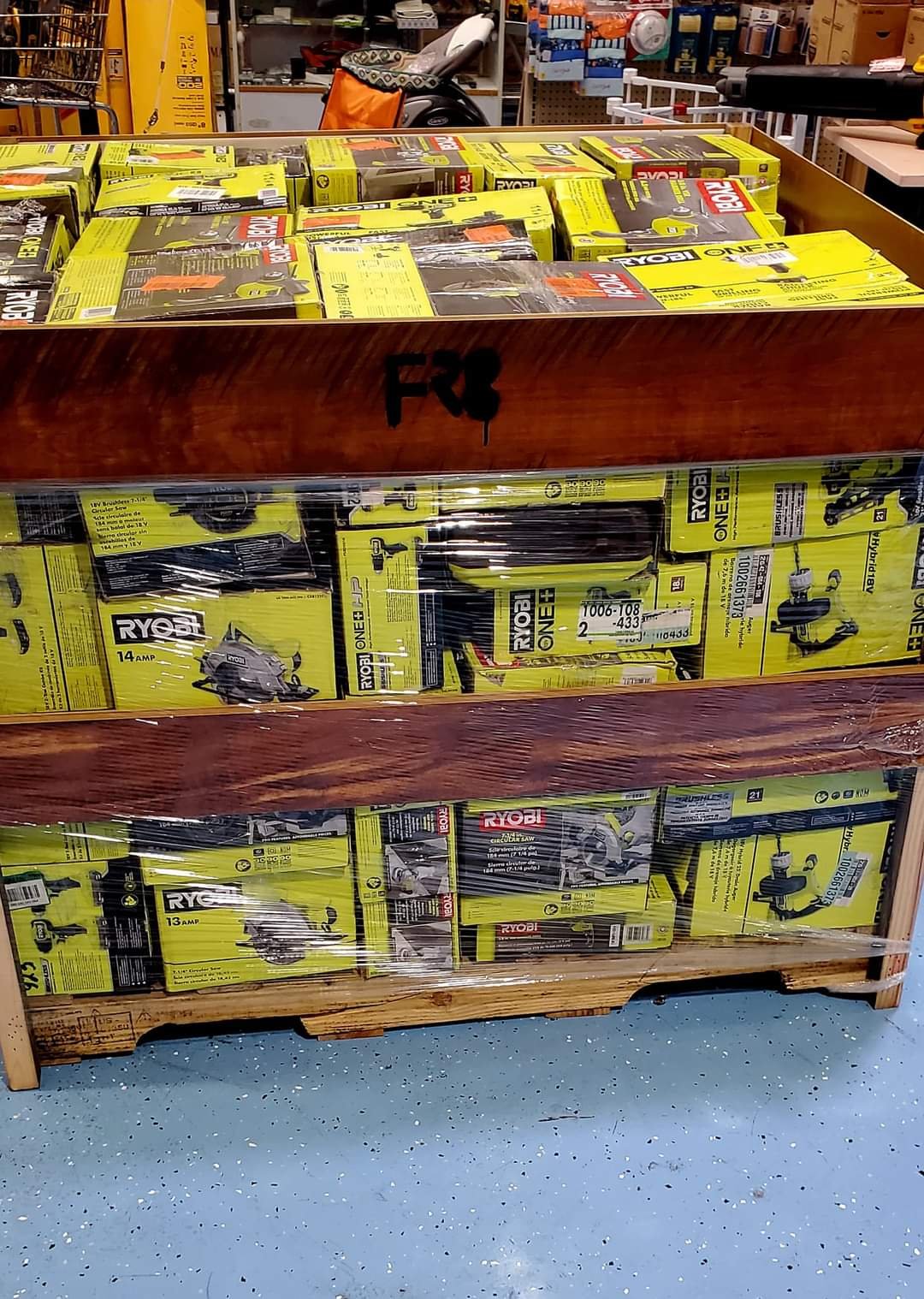 RYOBI TOOL PALLETS - Image 5