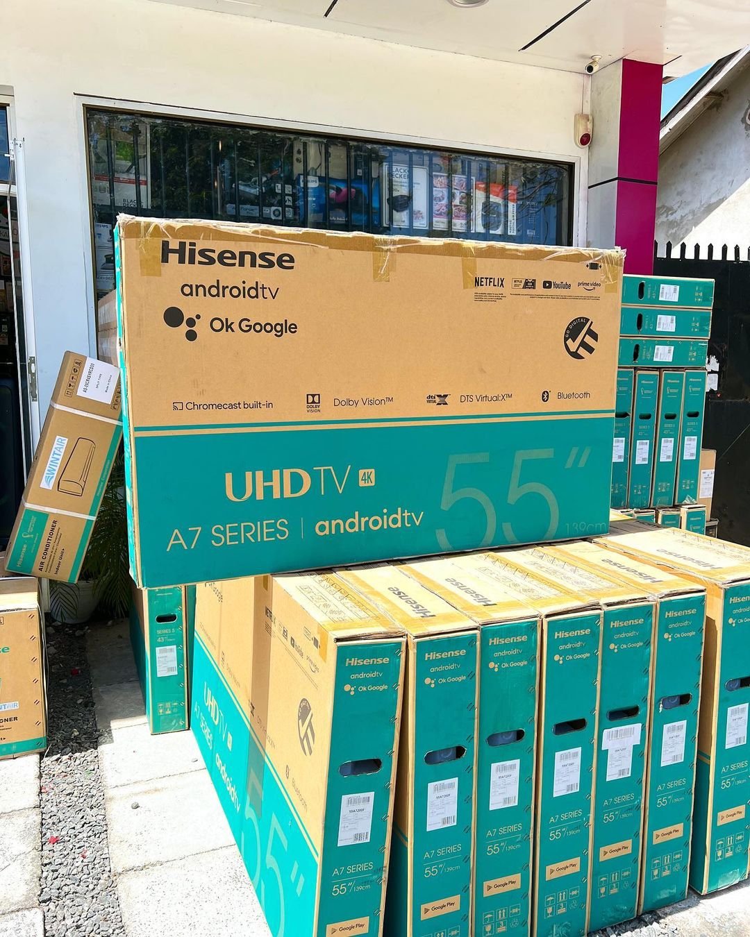 Hisense smart TV - Image 2