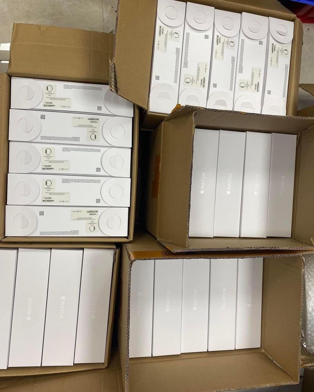 Apple watch series 8 - Image 2